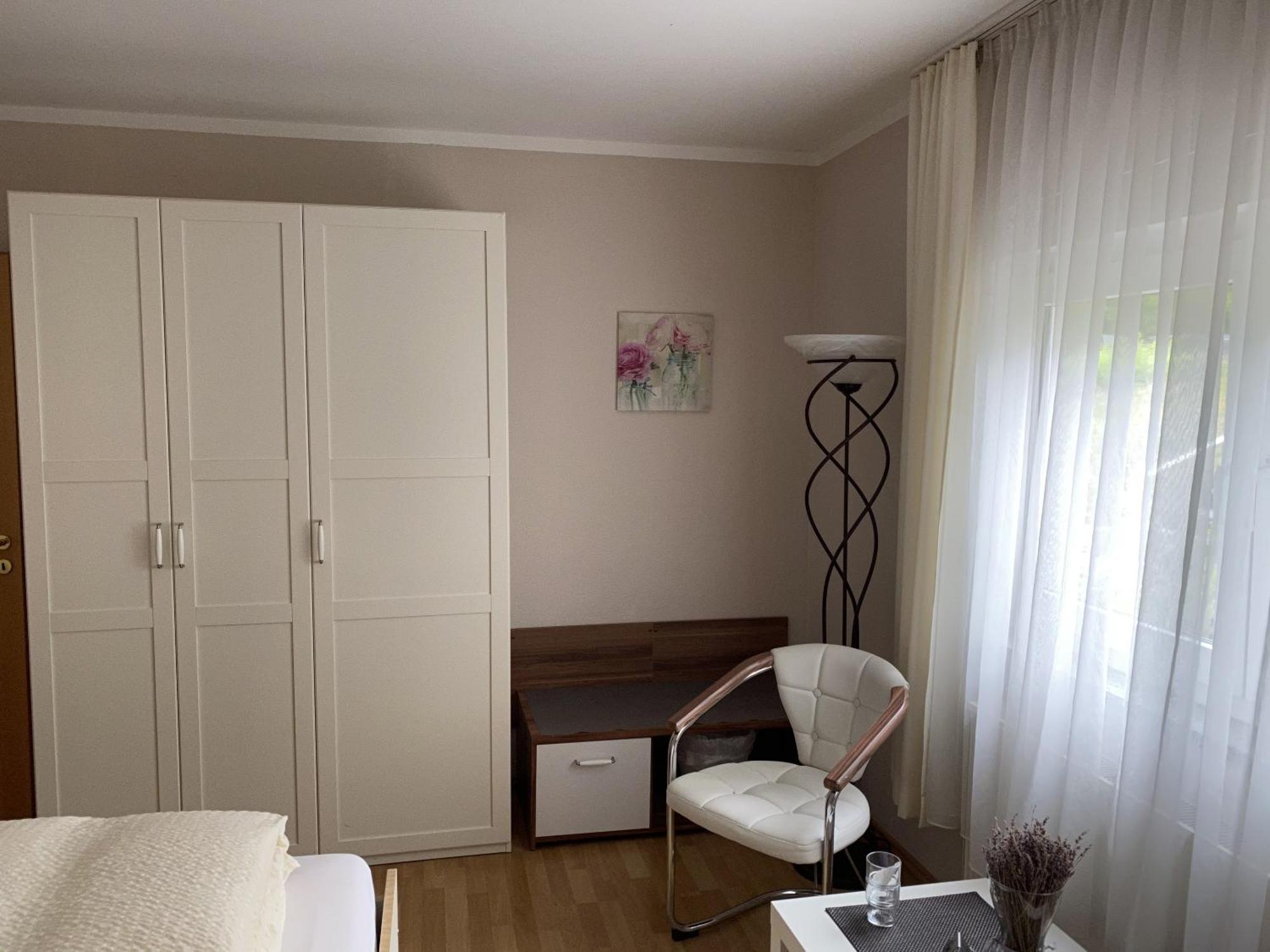 Apartments Und Zimmer Gaestehaus Matthias Dresde Chambre photo
