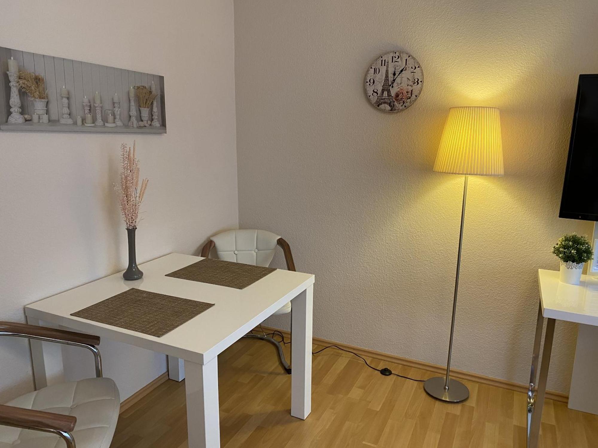 Apartments Und Zimmer Gaestehaus Matthias Dresde Chambre photo